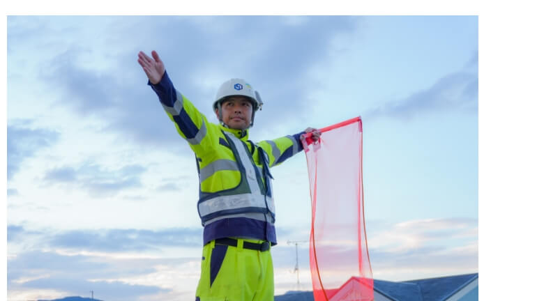 安全を守り、信頼を築く高速道路規制のプロフェッショナル